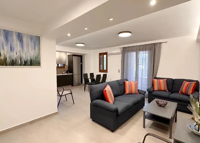 Serenity Villa Batsi