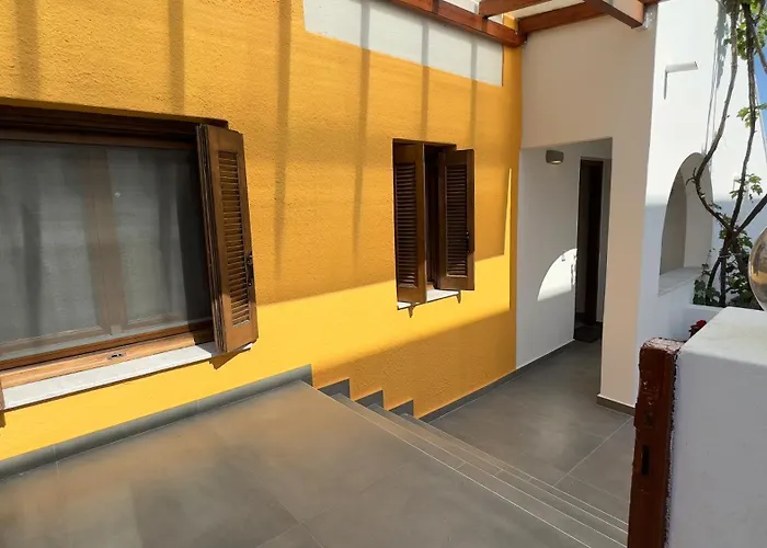 Serenity Villa Batsi